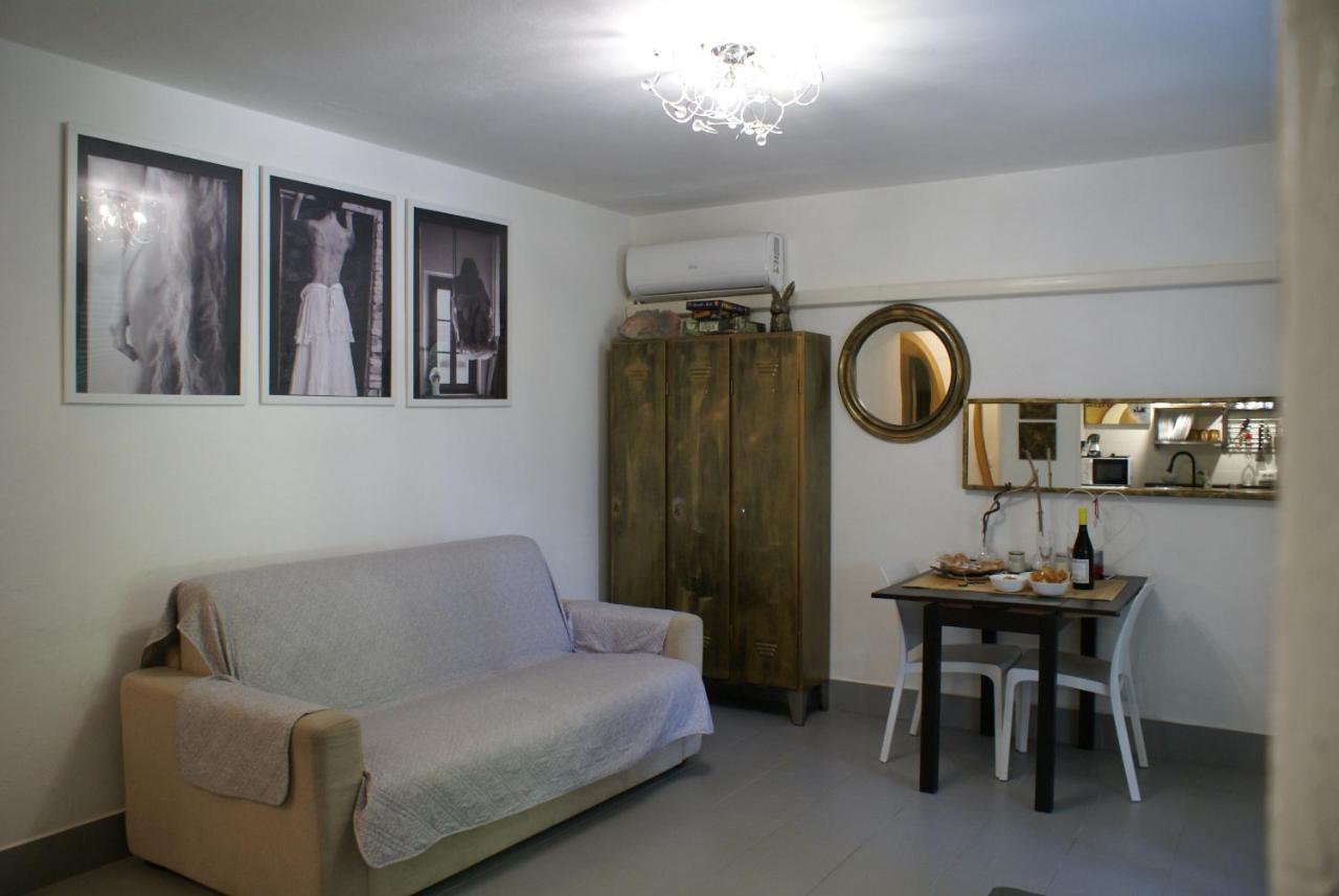 Domusauroom, Relax Nel Cuore Della Versilia - Pet Friendly เวียเรจโจ ภายนอก รูปภาพ